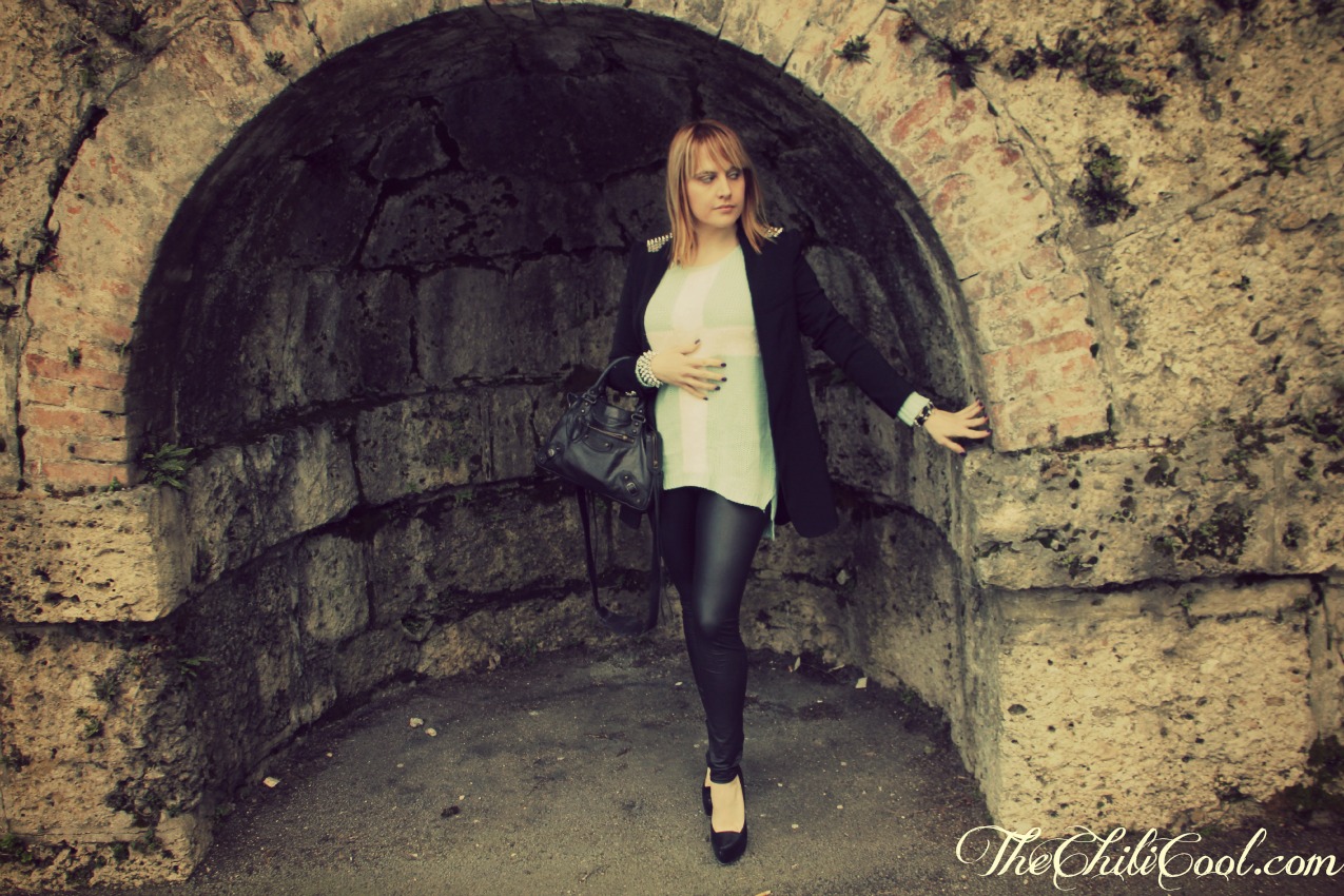 alessia milanese, thechilicool, fashion blog, fashion blogger,inversione di rotta total black ed un pull azzurro, balenciaga bag  