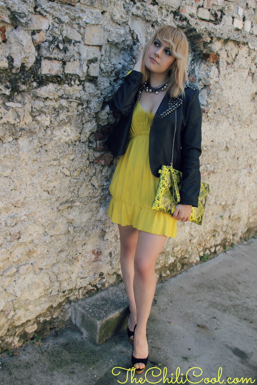alessia milanese, thechilicool,it's only rock&roll con un abito giallo e borchie a profusione, fashion blog, fashion blogger alessia milanese, thechilicool,it's only rock&roll con un abito giallo e borchie a profusione, fashion blog, fashion blogger