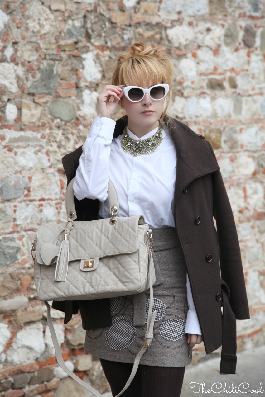 Ladylike con gonna a vita alta e calze pesanti, alessia milanese, thechilicool, fashion blog, fashion blogger Ladylike con gonna a vita alta e calze pesanti, alessia milanese, thechilicool, fashion blog, fashion blogger