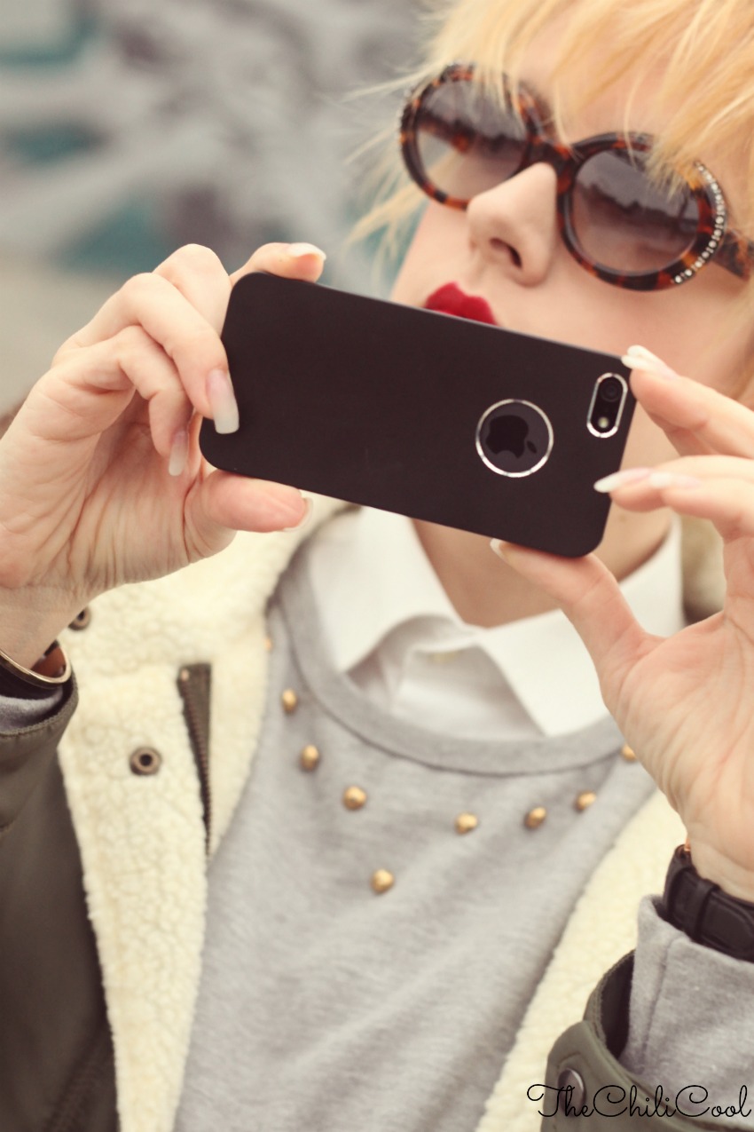  outfit per i giorni di pioggia parka e anfibi con dettagli dorati, alessia milanese, thechilicool, fashion blog, fashion blogger 