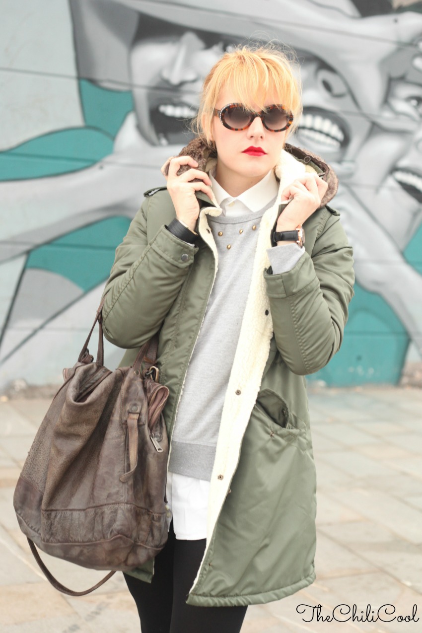  outfit per i giorni di pioggia parka e anfibi con dettagli dorati, alessia milanese, thechilicool, fashion blog, fashion blogger 