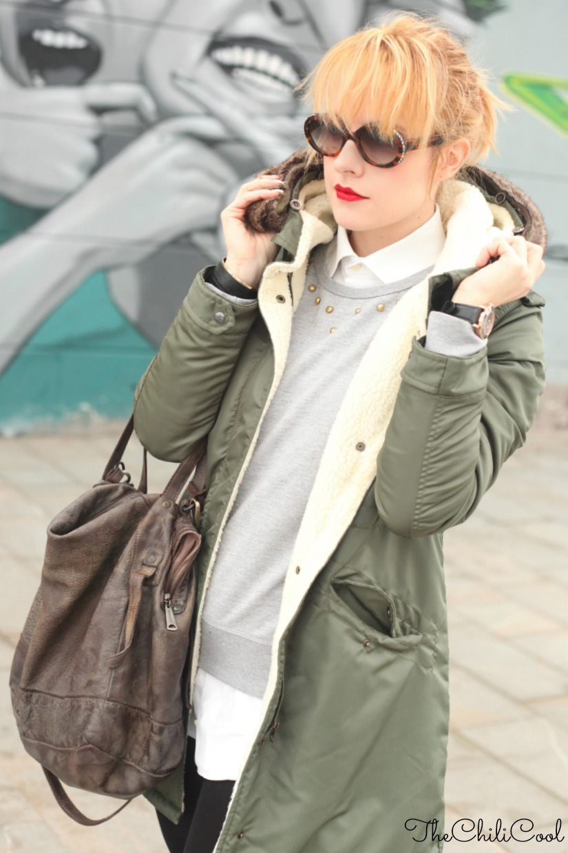  outfit per i giorni di pioggia parka e anfibi con dettagli dorati, alessia milanese, thechilicool, fashion blog, fashion blogger 