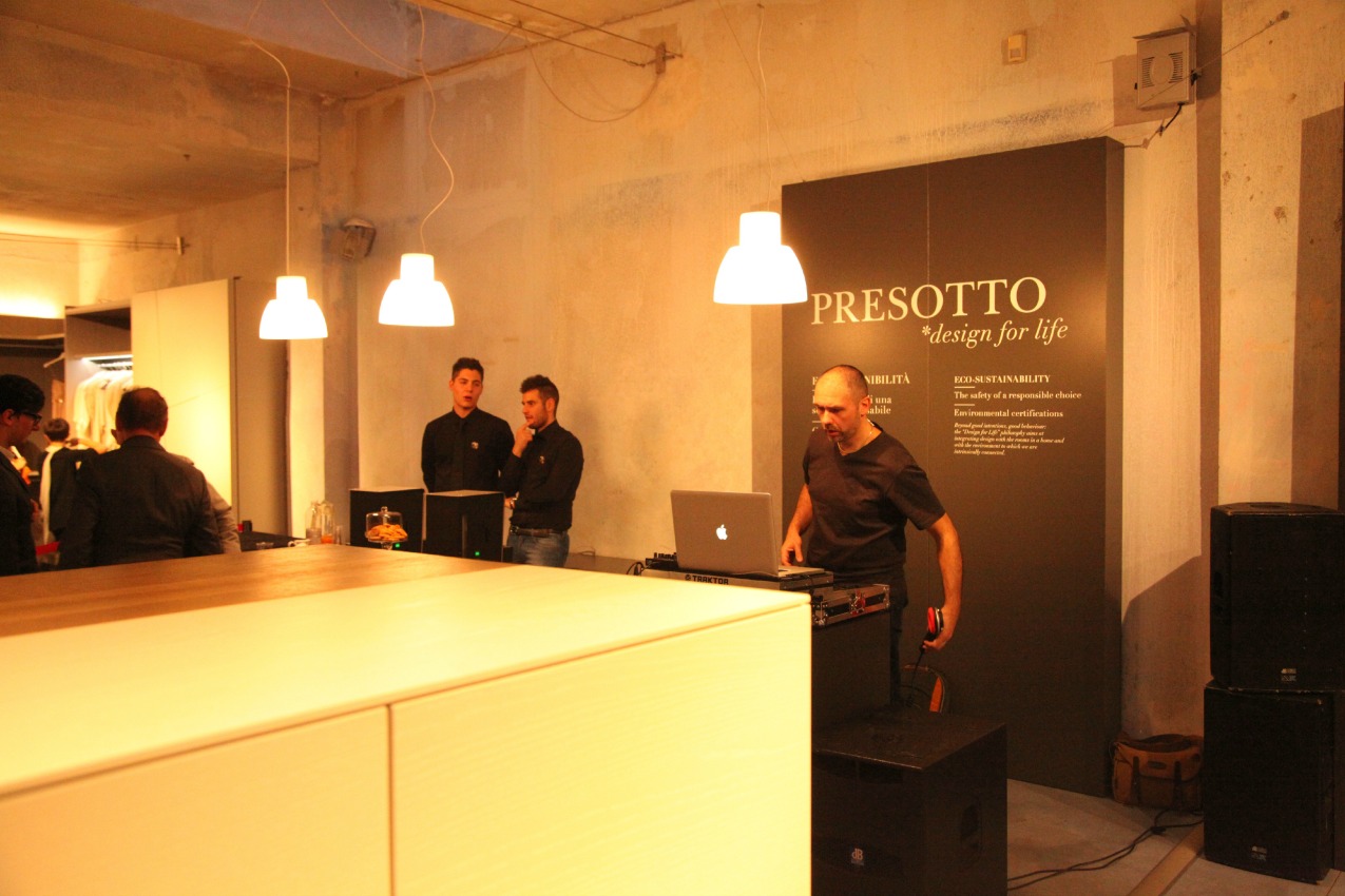 #designedforlife event by Presotto - Fuori Salone 2014, alessia milanese, thechilicool, fashion blog, fashion blogger, la kore milano, ottaviani bijoux, htc one m8, htc one mini by david koma