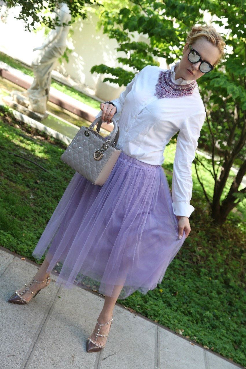 Tulle skirt in viola e gioielli preziosi, alessia milanese, thechilicool, fashion blog, fashion blogger, lady dior bag, rock stud shoes valentino