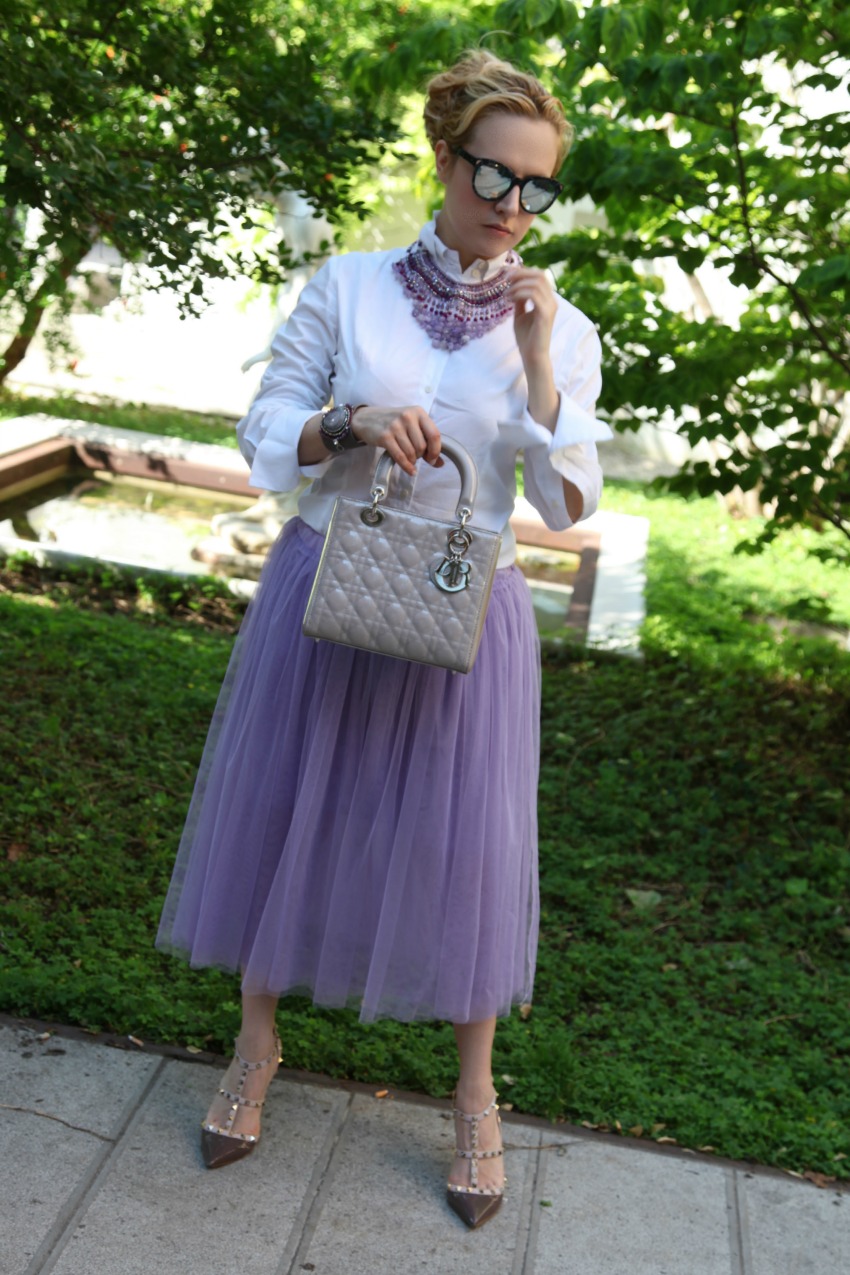 Tulle skirt in viola e gioielli preziosi, alessia milanese, thechilicool, fashion blog, fashion blogger, lady dior bag, rock stud shoes valentino