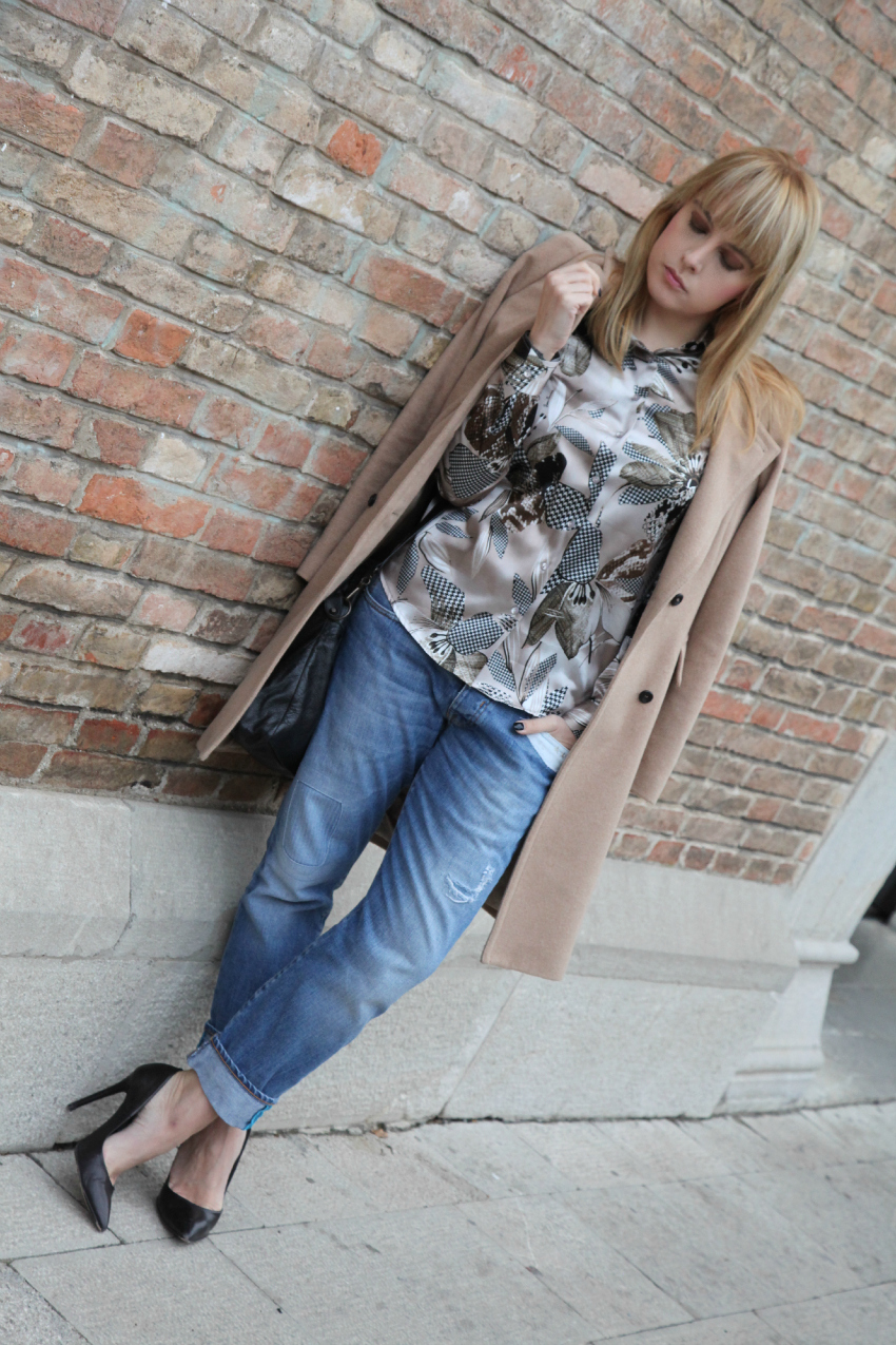 Un cappotto color cammello e frammenti di vita, alessia milanese, thechilicool, fashion blog, fashion blogger, balenciaga bag