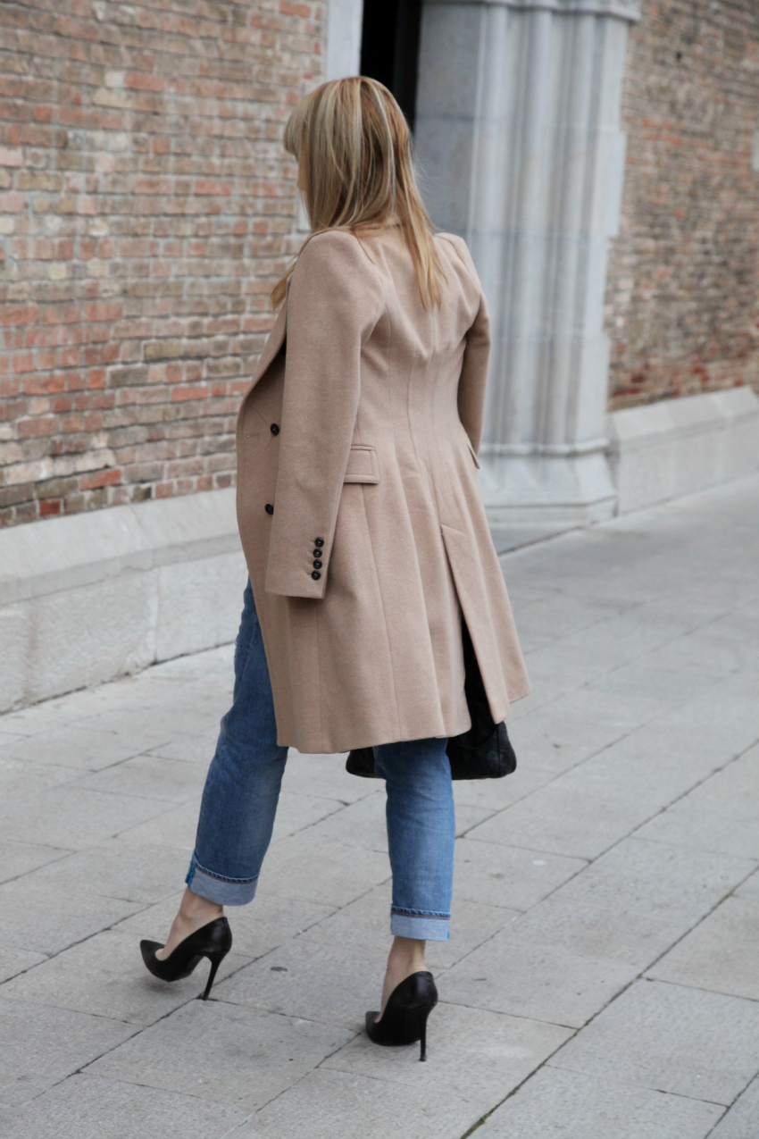 Un cappotto color cammello e frammenti di vita, alessia milanese, thechilicool, fashion blog, fashion blogger, balenciaga bag