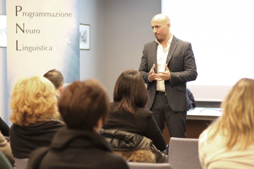 Simone Volpi PNL per l'autostima e la fiducia in se stesse: intervista a Simone ...