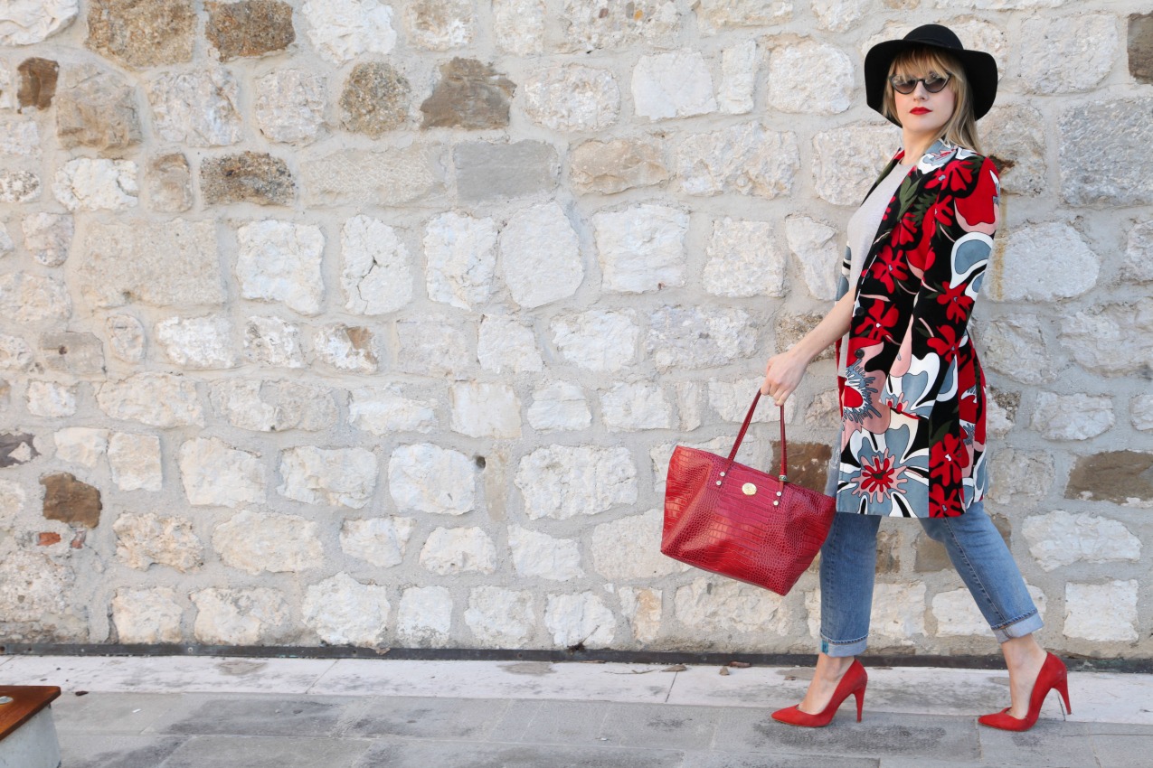 Sole, rosso e la poesia di un attimo, alessia milanese, thechilicool, fashion blog, fashion blogger, sisley, orobianco 